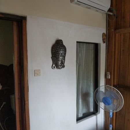Beach Box Bungalow Gili Trawangan Buitenkant foto