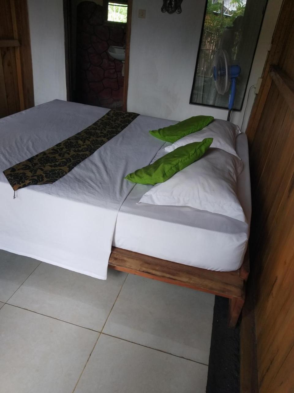 Beach Box Bungalow Gili Trawangan Buitenkant foto