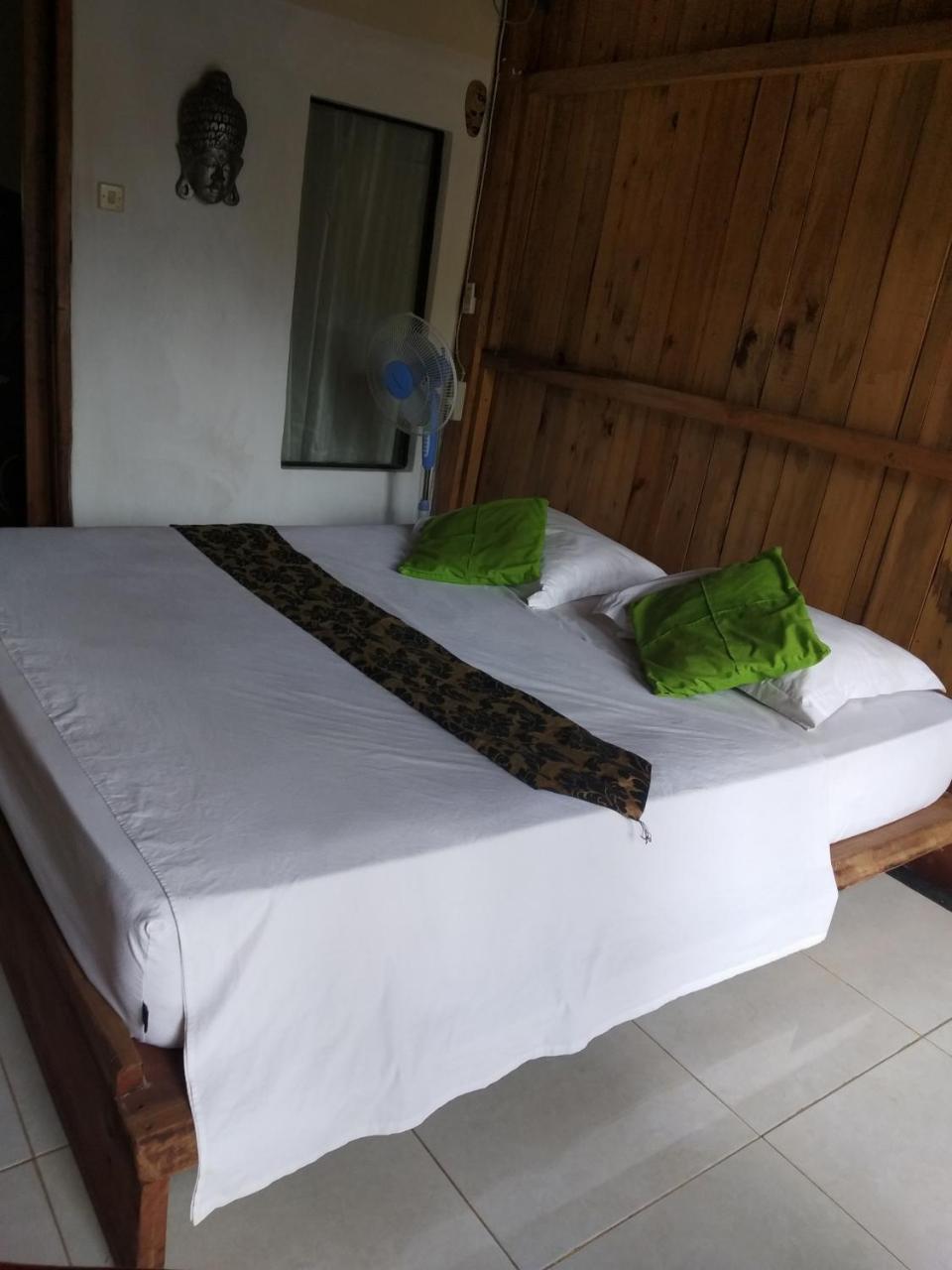 Beach Box Bungalow Gili Trawangan Buitenkant foto